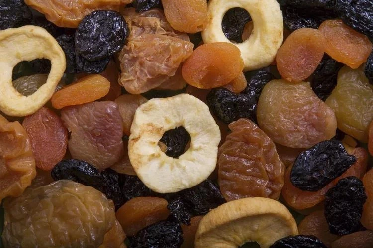 What are the healthiest and most consumed snacks – Dried Fruits and Nuts  ?